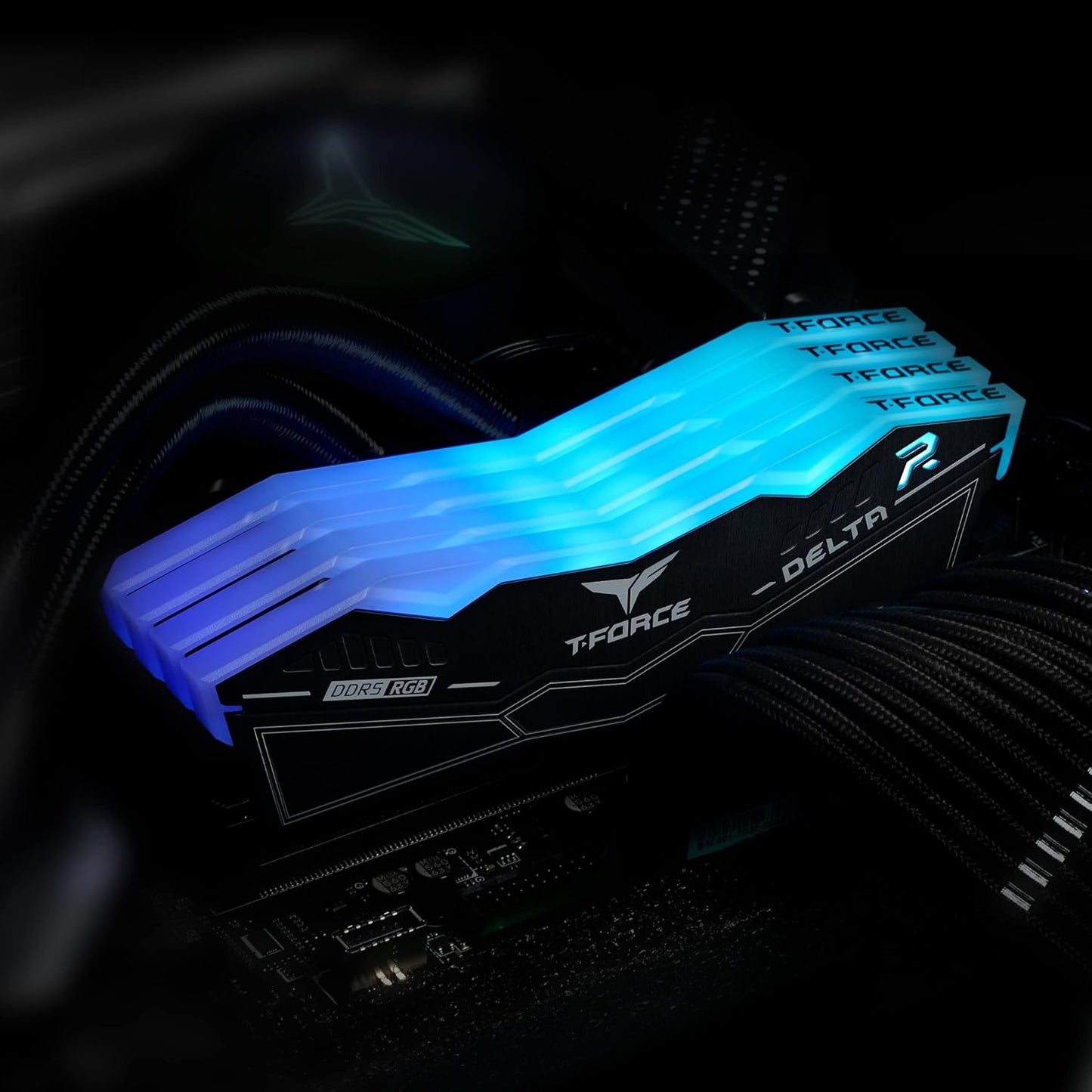 TEAMGROUP T-FORCE DELTA RGB DDR5 (PAR)