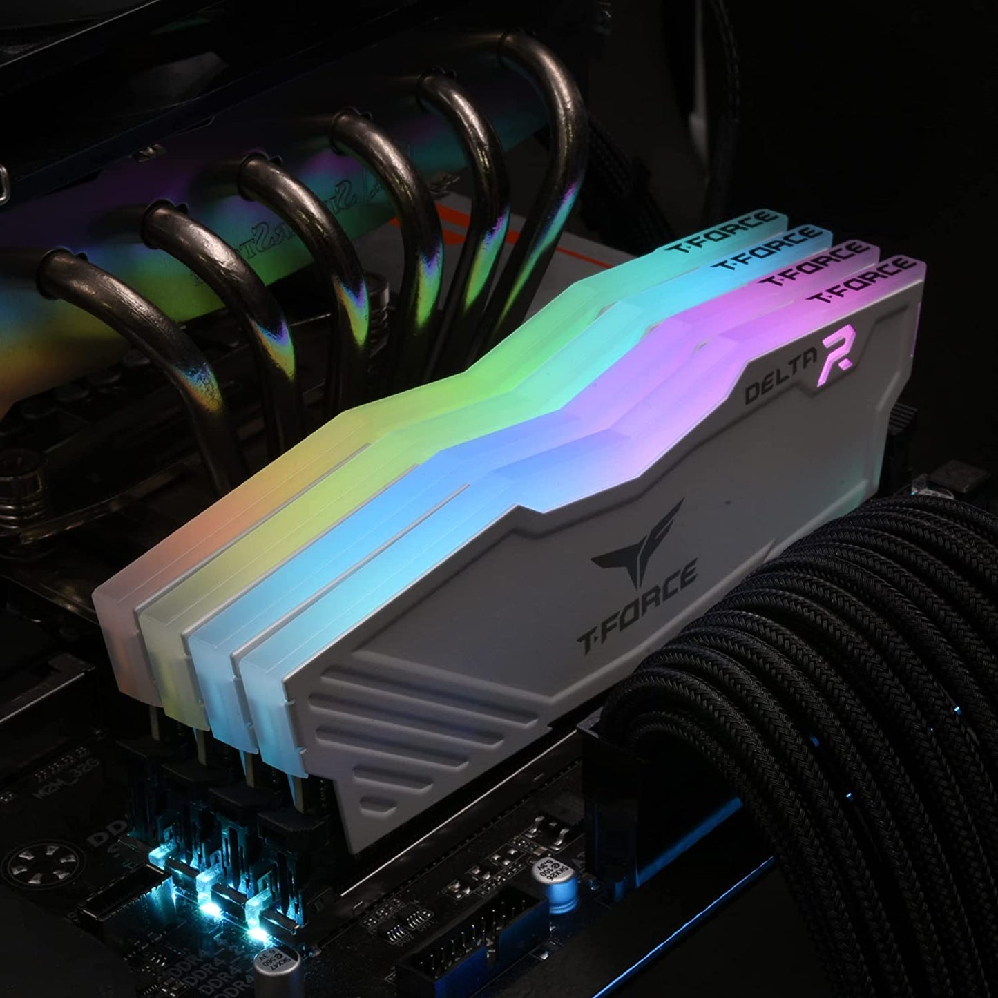 TEAMGROUP T-Force Delta RGB DDR4